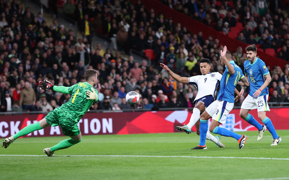 六名的位置 六名的位置